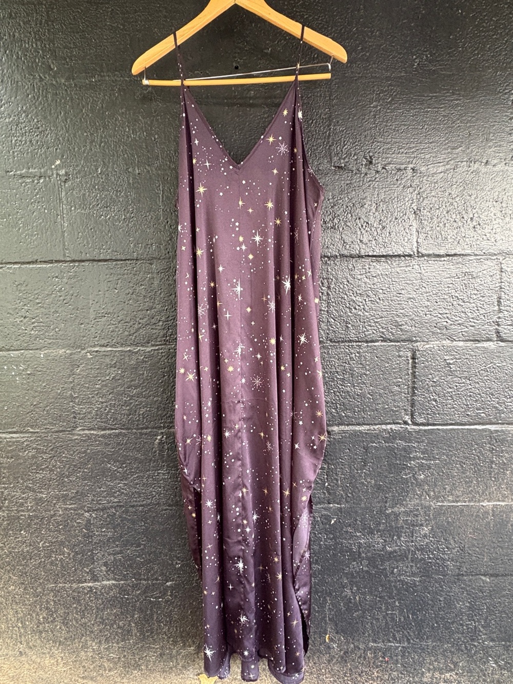 Van Winkle & Co Women’s Black Star-Print Slip Nightgown Dress